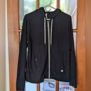 Vuori Performance Hoodie